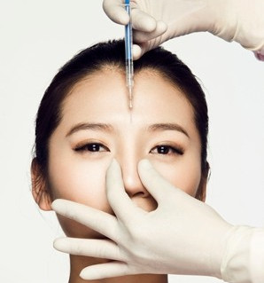 Micro Cannula Injection: A Safe and Effective Minimally Invasive Cosmetic Procedure
